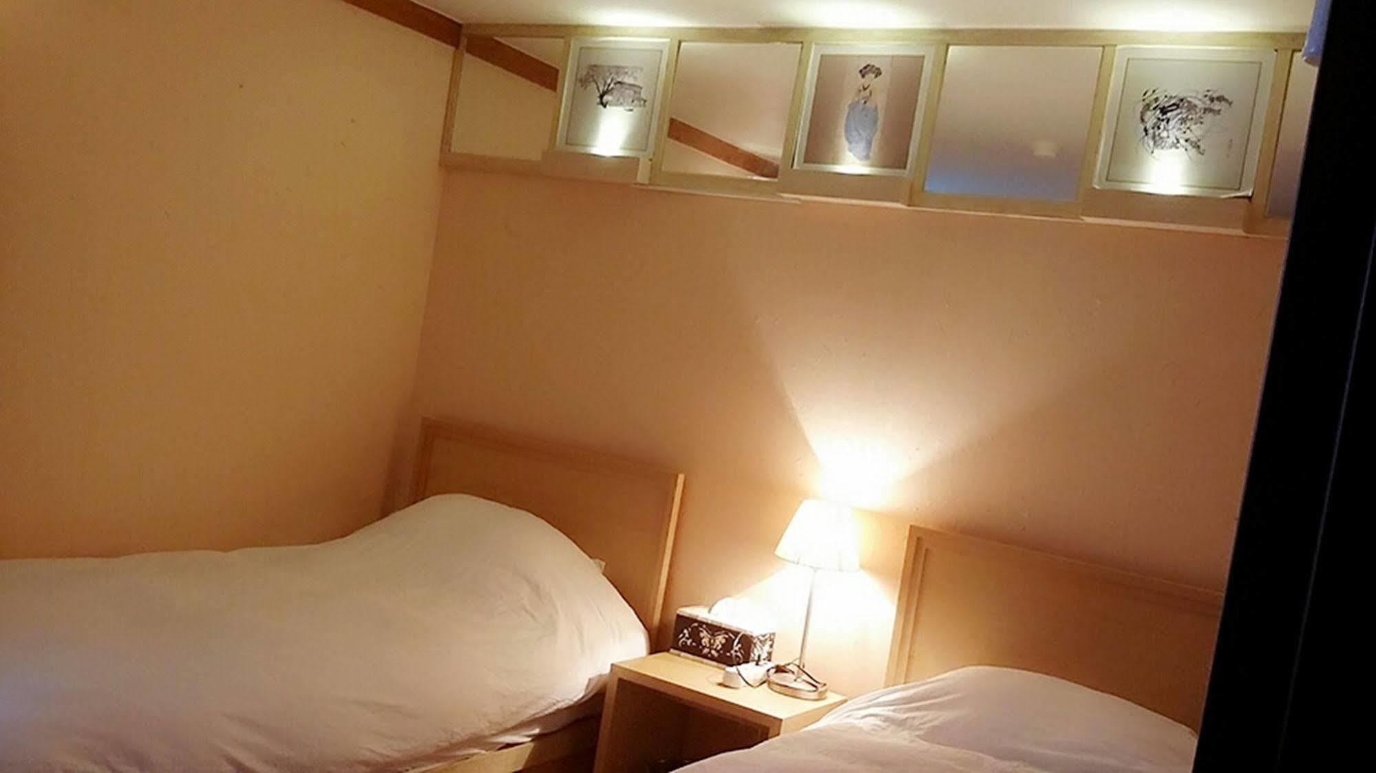 Jeonju Tourist Hotel Buitenkant foto