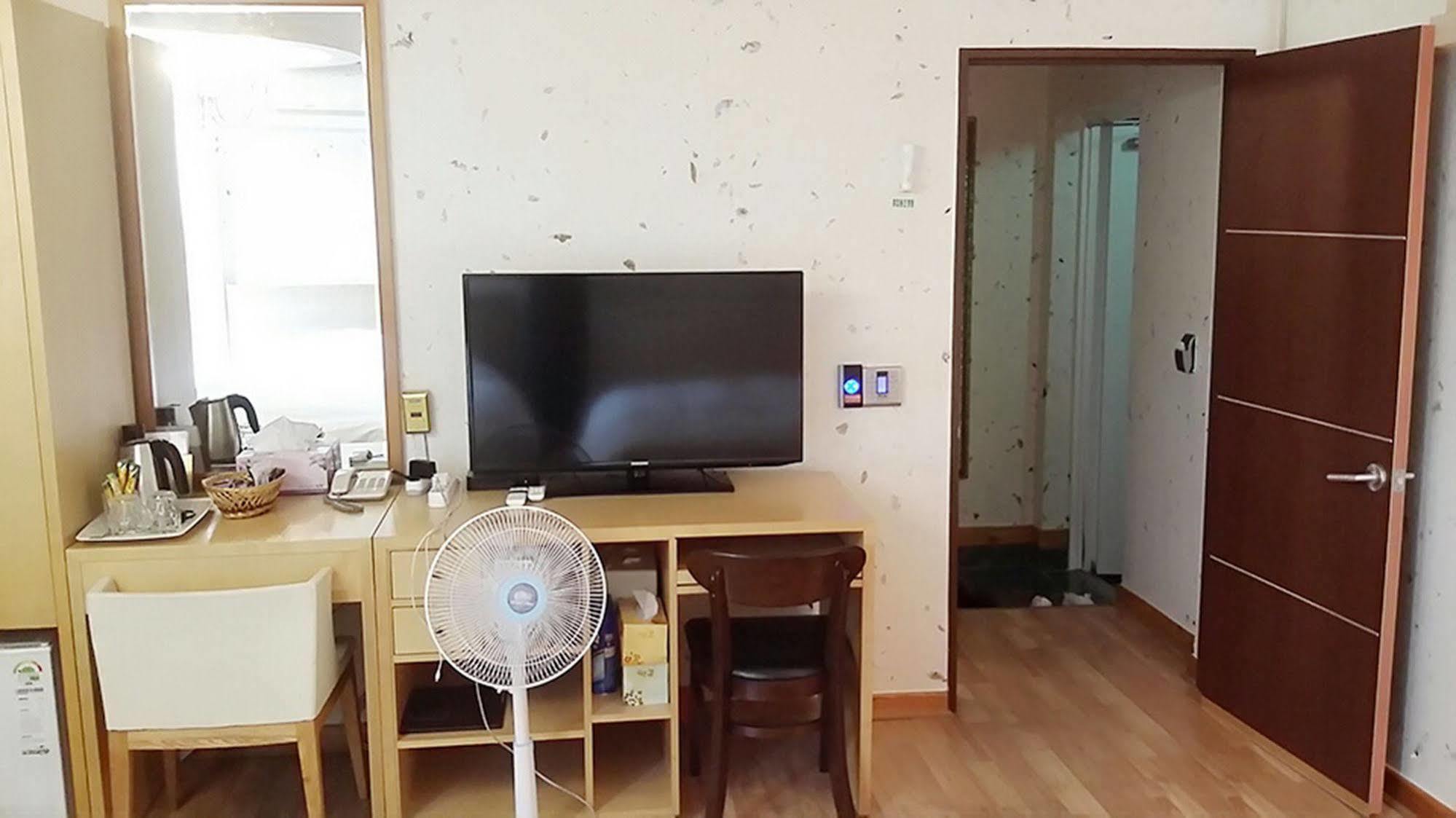 Jeonju Tourist Hotel Buitenkant foto